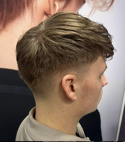 ongenskapsel in model geknipt bij Kapsalon Ilona in Staphorst